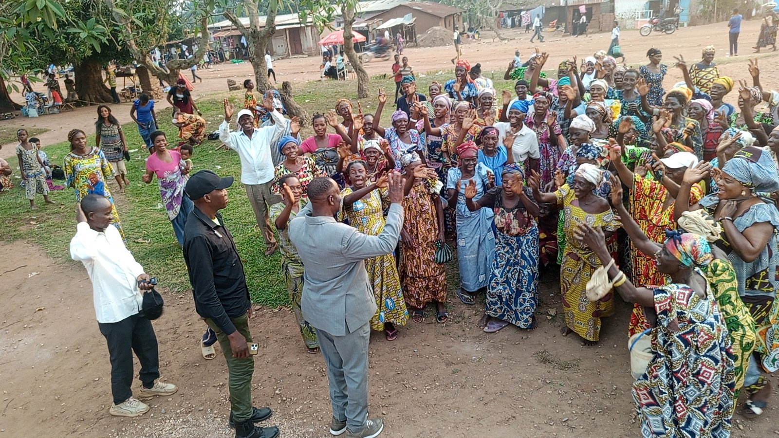 Restitution parlementaire et sensibilisation des mamans UDPS à Ngandajika